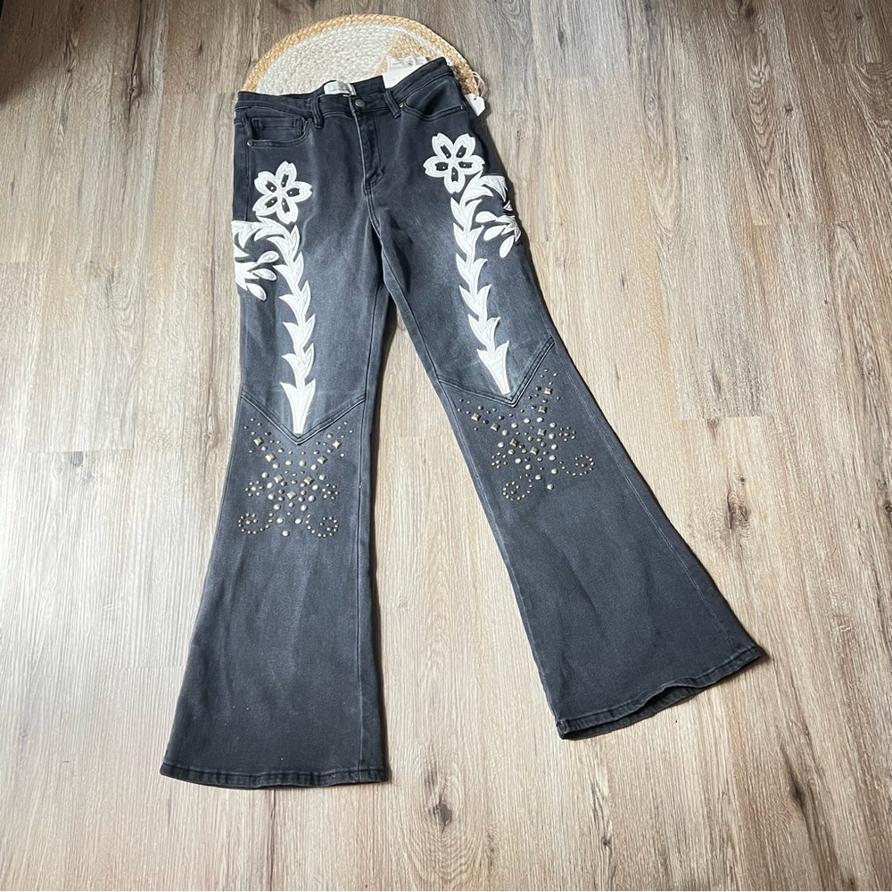 AUSTIN LANDING Western Flare Jeans